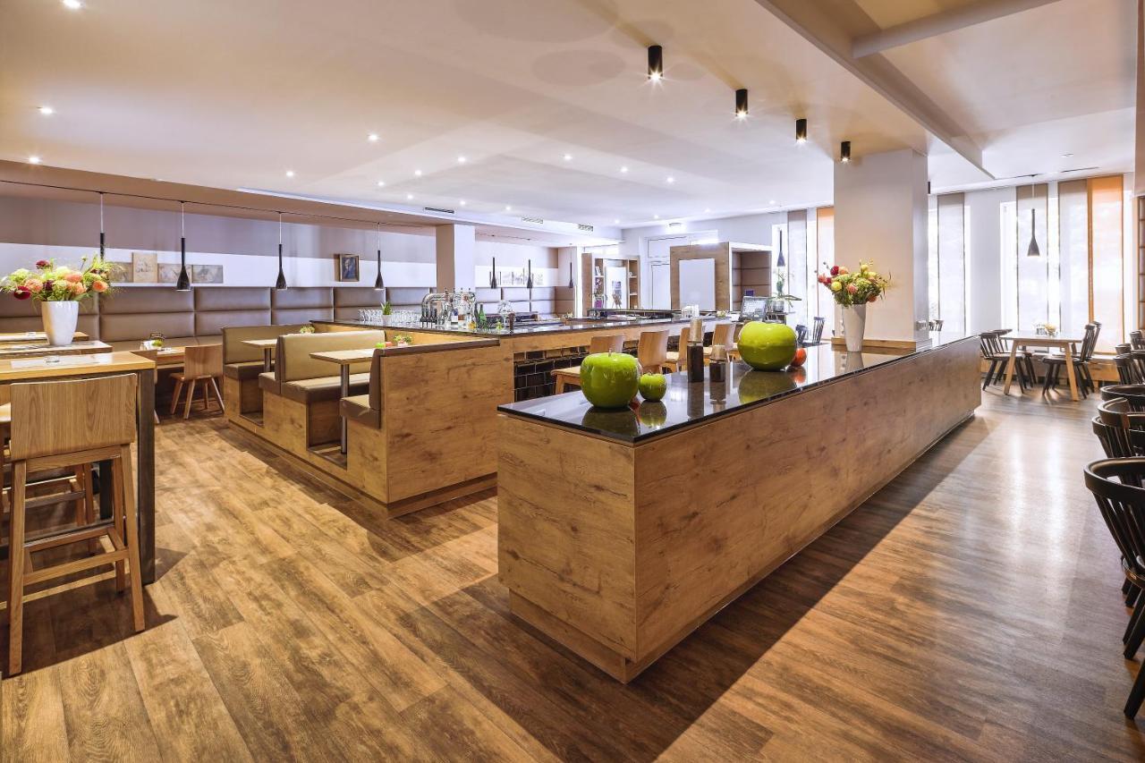 Hotel Goll Pforzheim-Niefern Habitación foto
